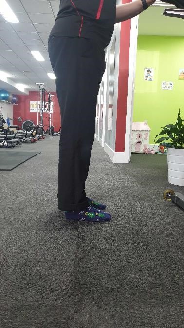 Ankle Dorsi Flexion double leg  in standing p1