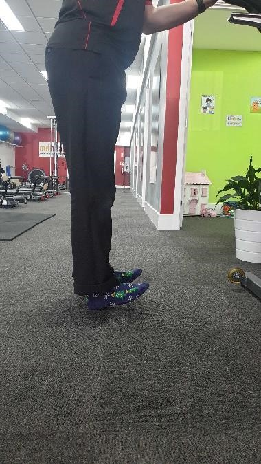 Ankle Dorsi Flexion double leg  in standing p2